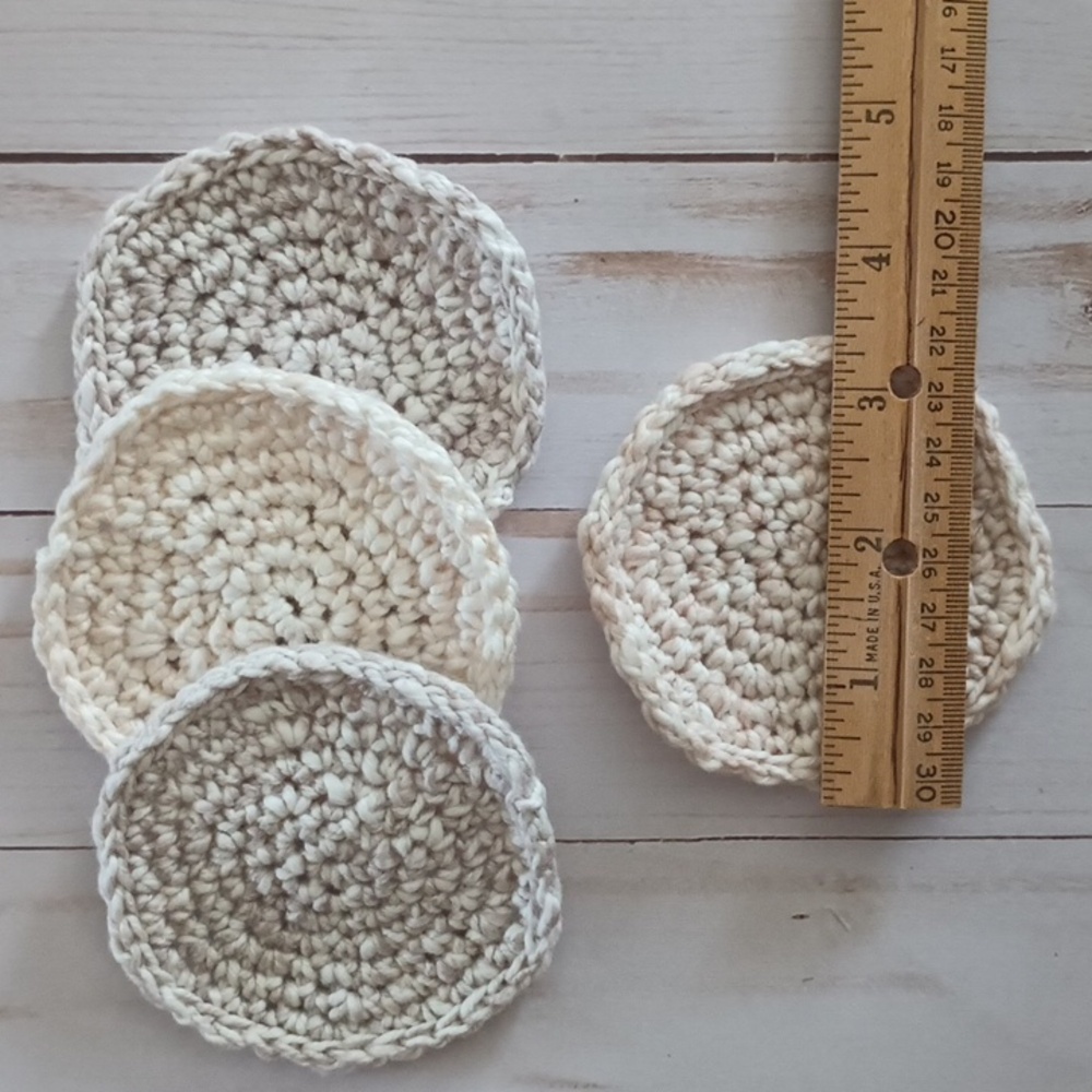 Handmade Cotton Facial Rounds - Picture 3 of 4